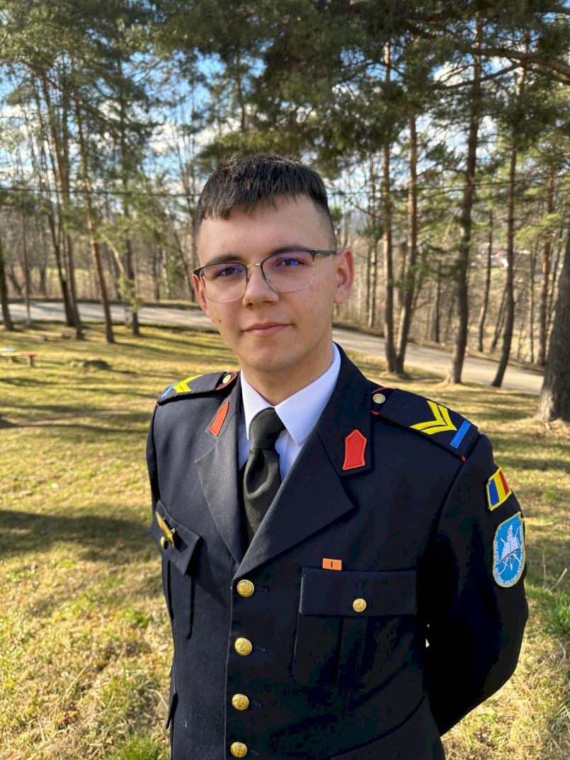 Elev caporal Sebastian-Ionuț Buliga s-a calificat la etapa națională a olimpiadei de matematică