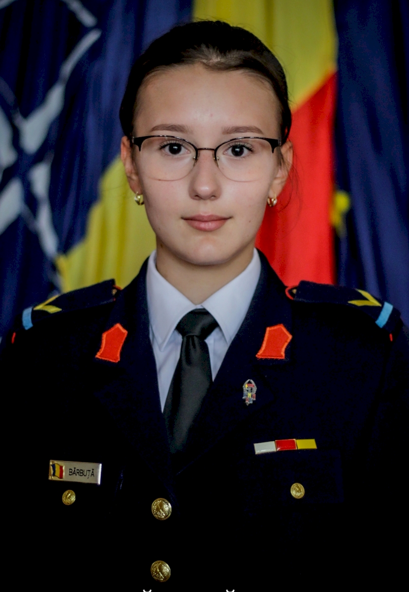 Elevă de 10