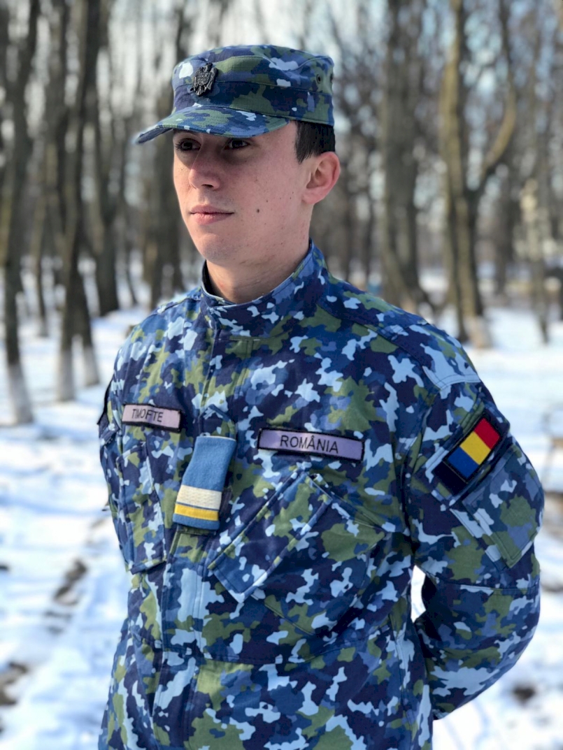 Urmați o carieră militară!