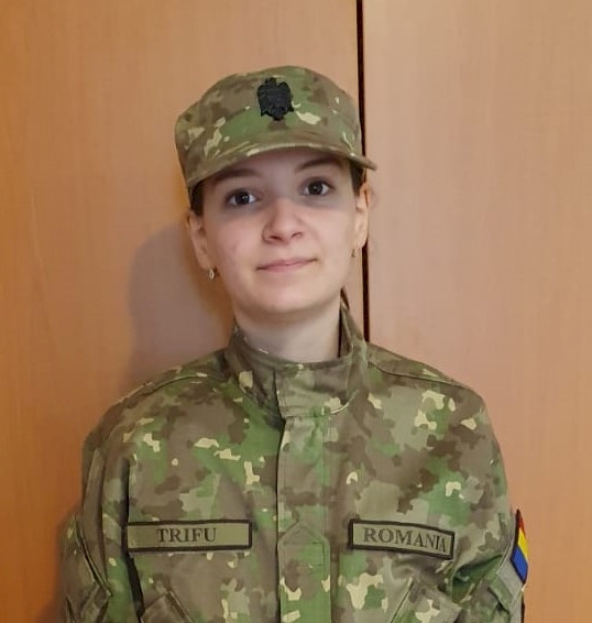 Amelia, studentă primul an la Institutul Medico-Militar