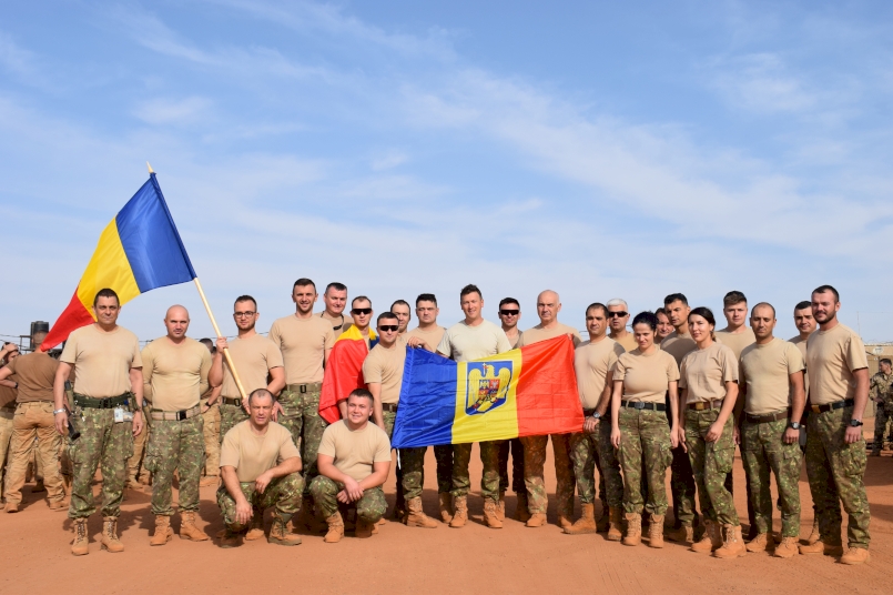 Uniți prin sport Militarii români din Mali aleargă în memoria eroilor căzuți în teatrele de operații